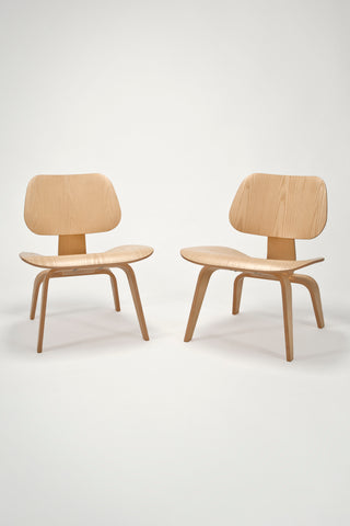 Pair of Molded Plywood Lounge Chairs (LCW) <br/> by Charles and Ray Eames
