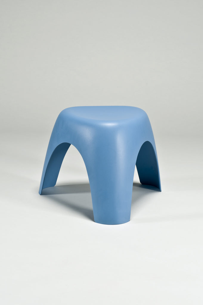 Elephant Stool (Prototype) by Sori Yanagi for the Vitra Desig Museum - Blue